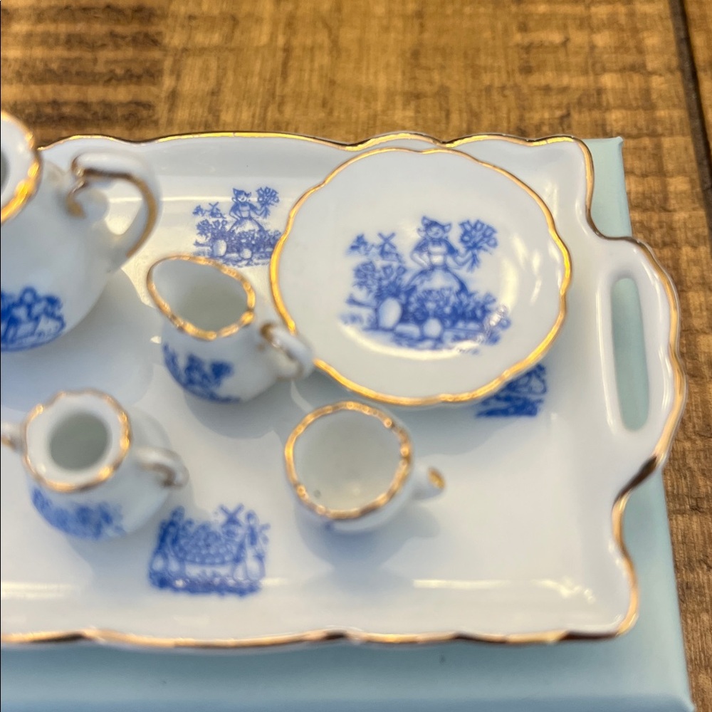 Reutter Porzellan Miniature Tea set Dutch Windmill - Picture 3 of 7